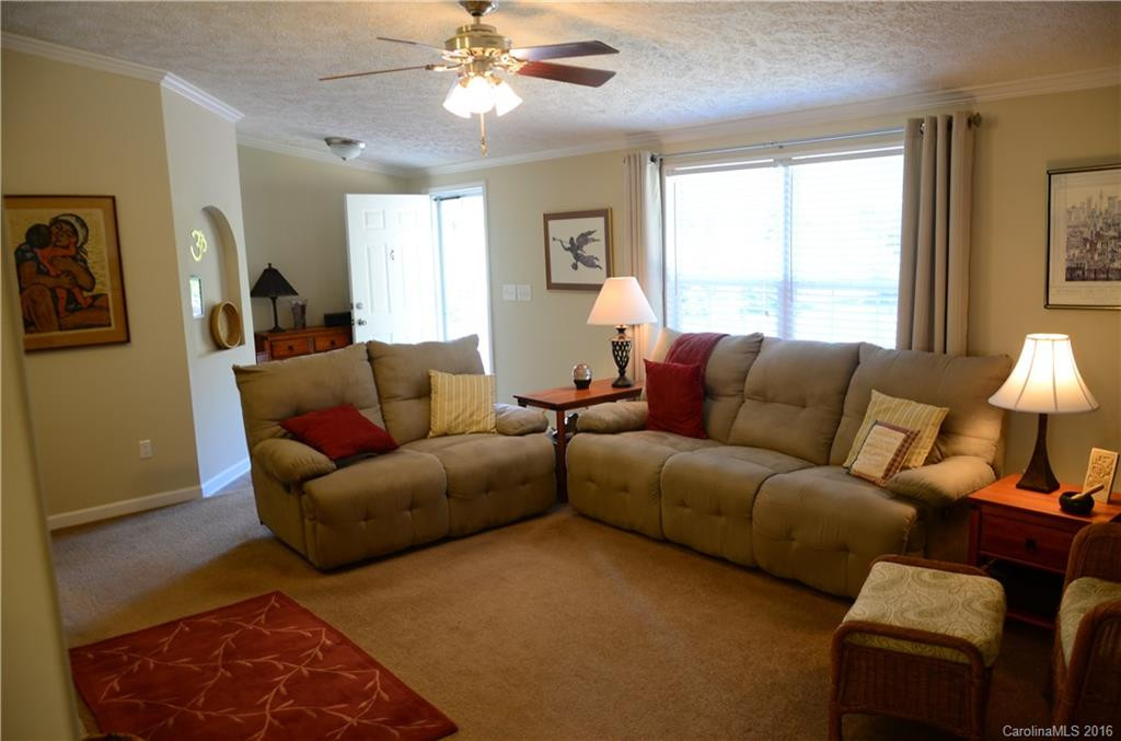 611 Meadowview Drive #10 - Photo 6