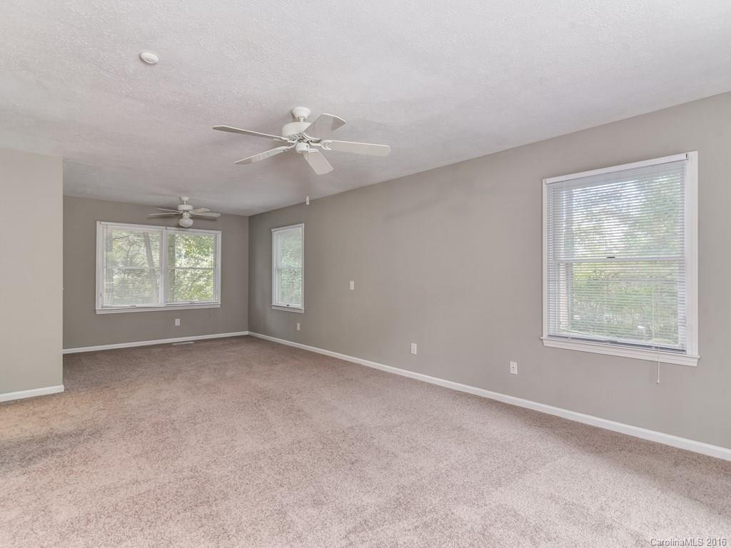 107 Nob Hill Road - Photo 11