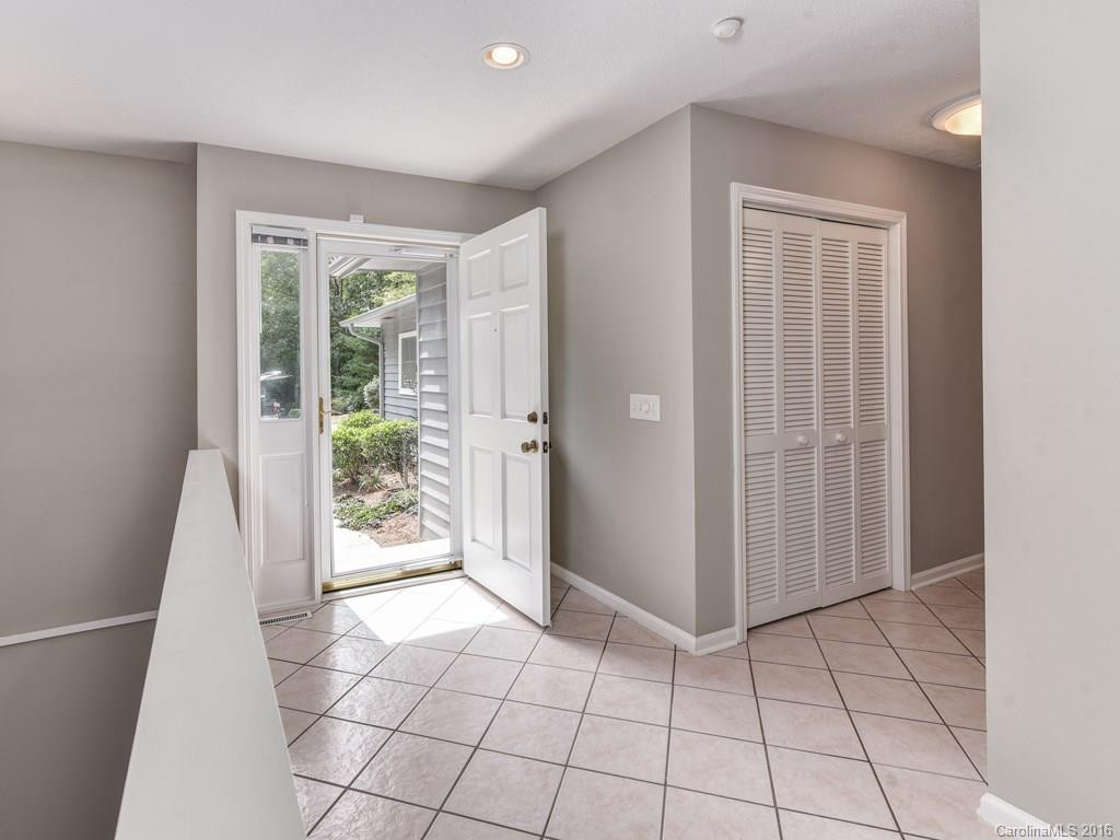 107 Nob Hill Road - Photo 3