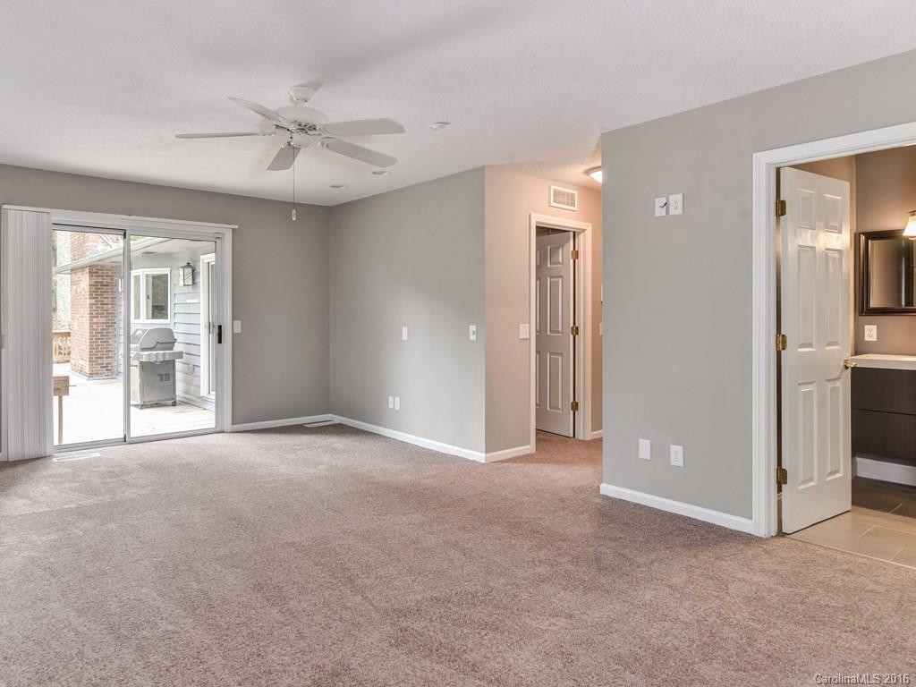 107 Nob Hill Road - Photo 10