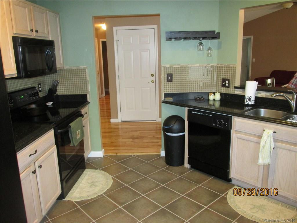 132 Clear Creekside Drive - Photo 3