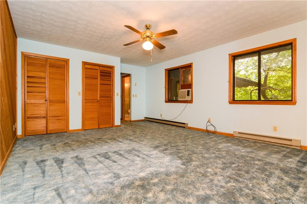 52 Mountain Crest Drive - Photo 11