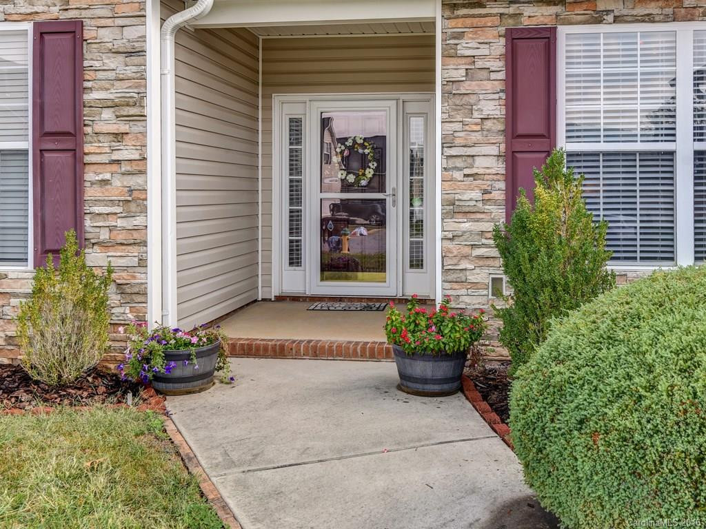 11 Thornwood Court #61 - Photo 2