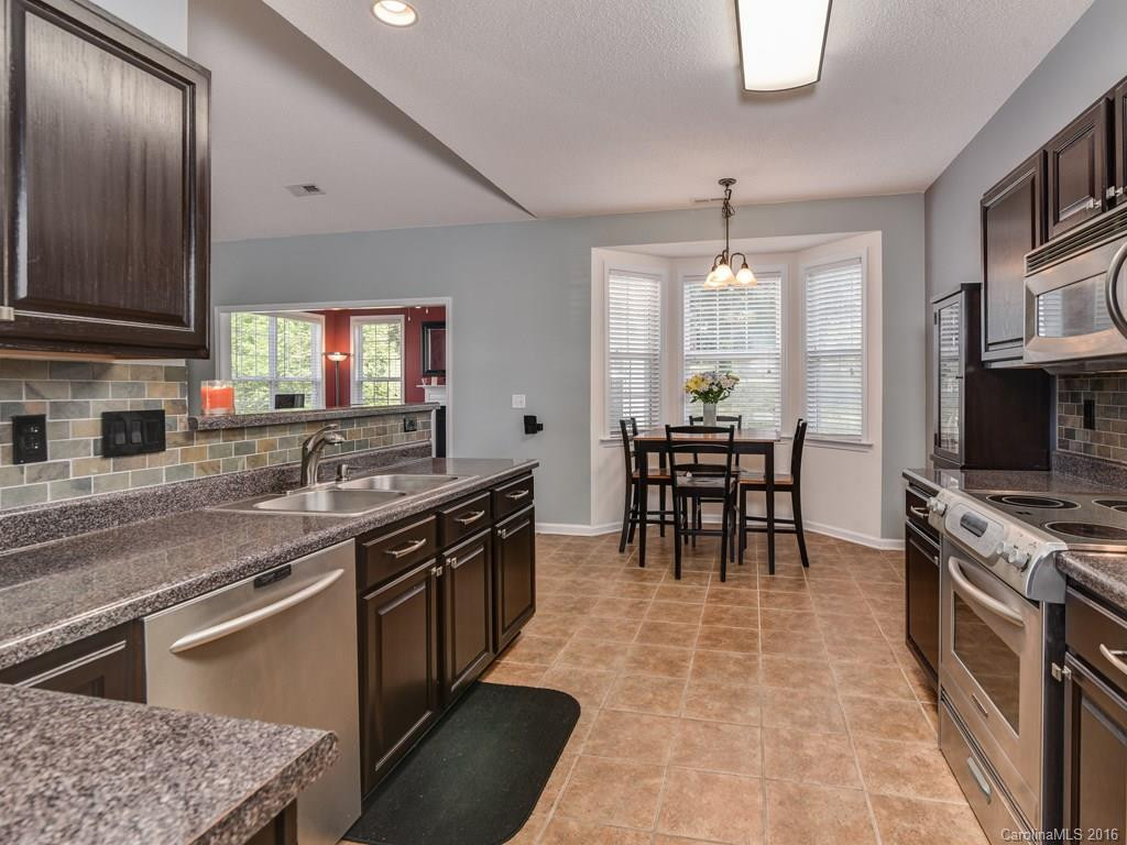 11 Thornwood Court #61 - Photo 9