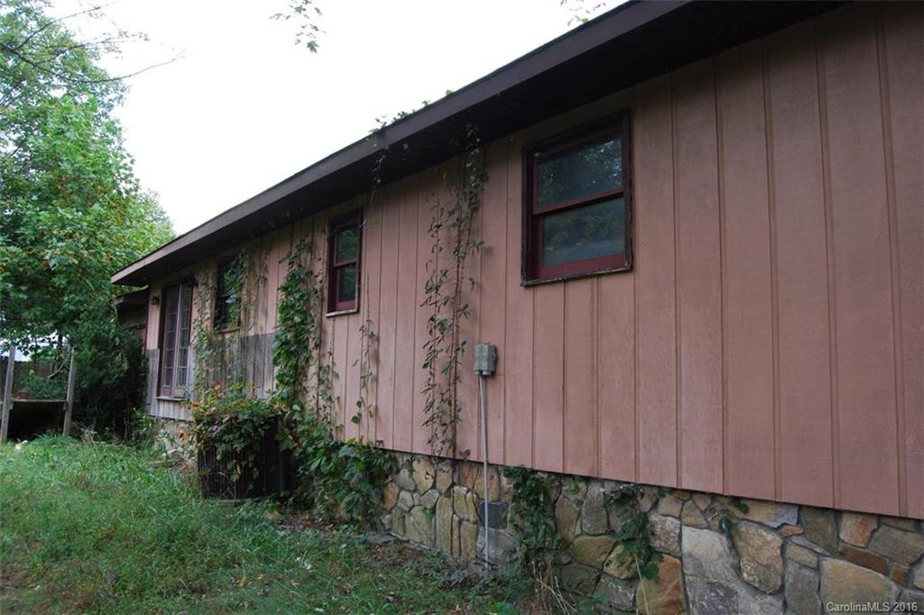 765 Saint Paul Road - Photo 4