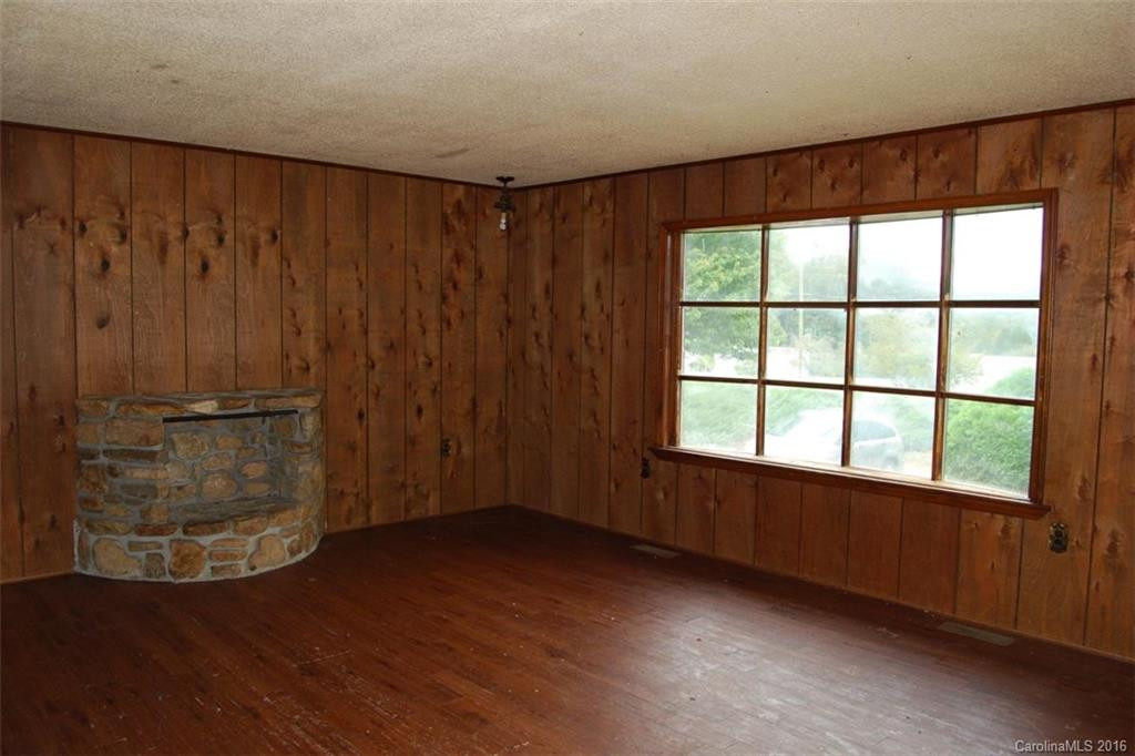765 Saint Paul Road - Photo 5