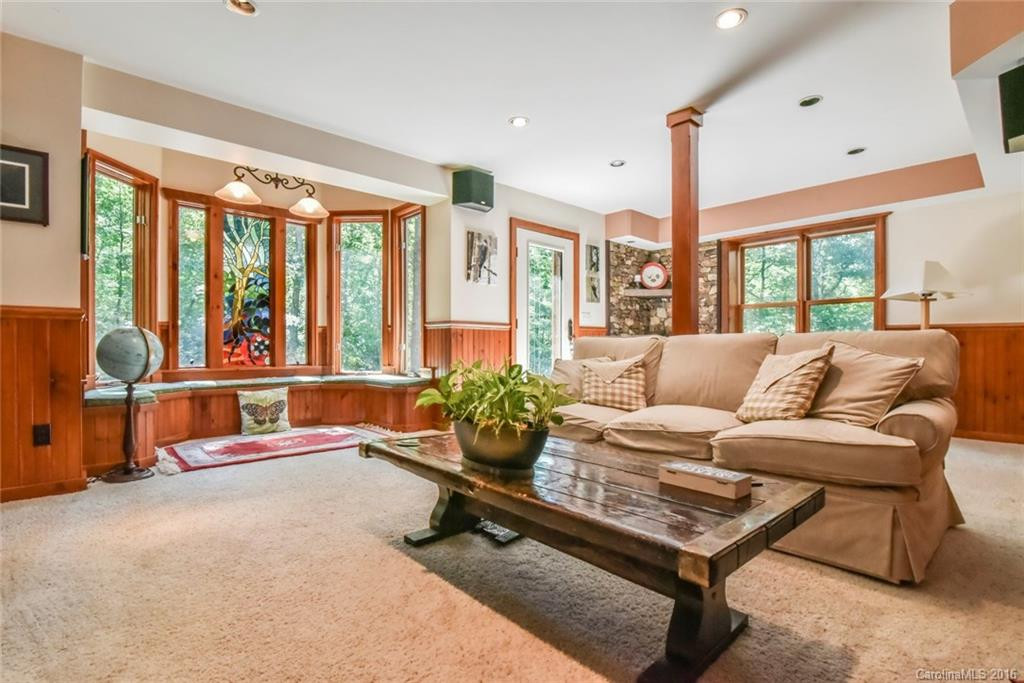 221 Holland Drive - Photo 21