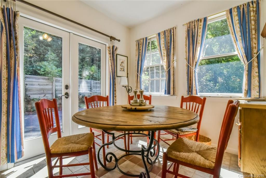 221 Holland Drive - Photo 6