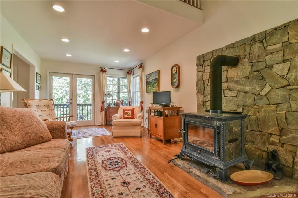 221 Holland Drive - Photo 7