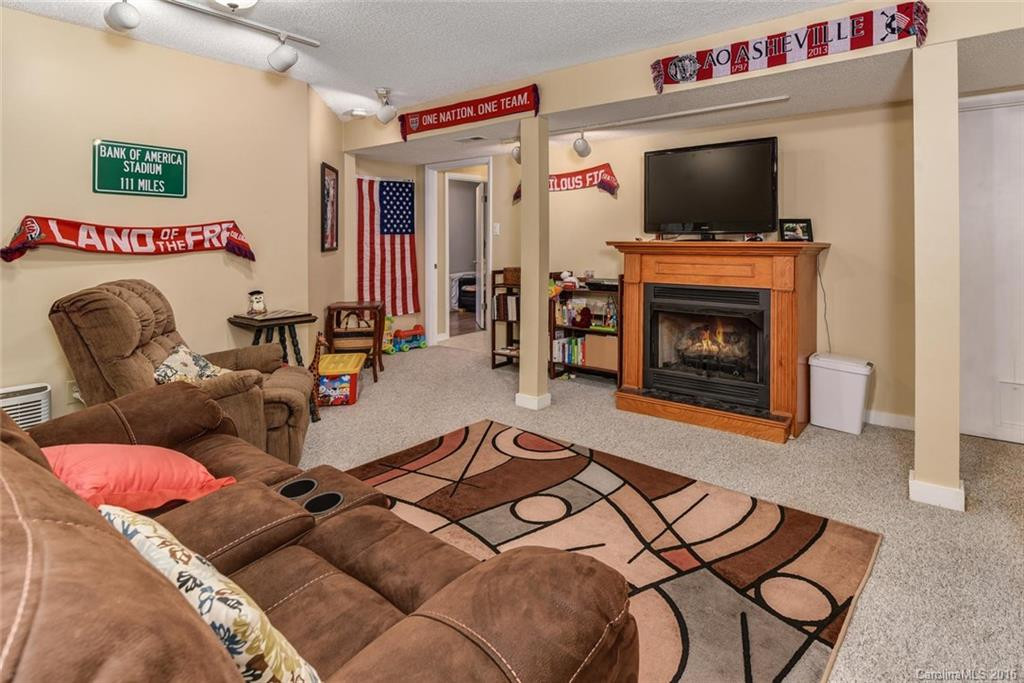 60 Foxberry Drive - Photo 16