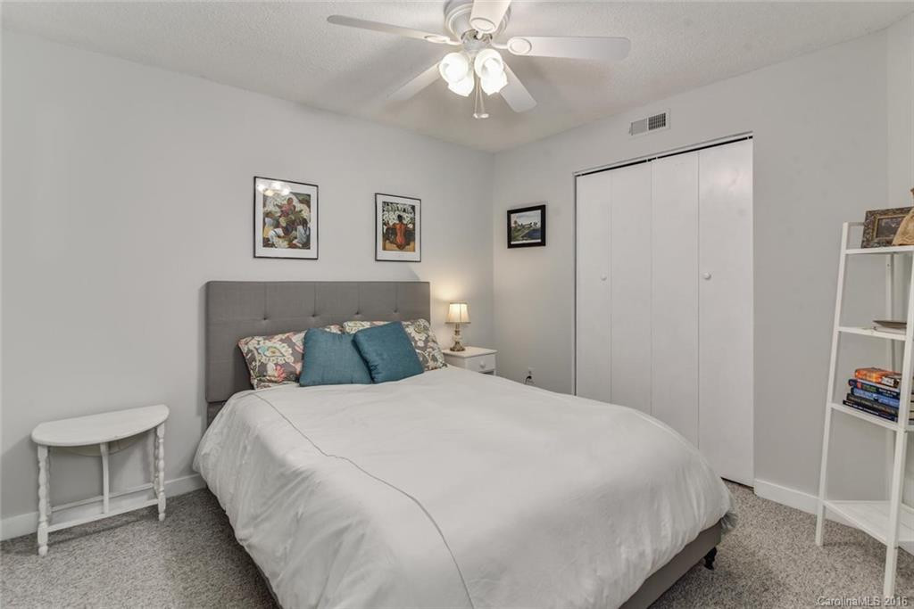 60 Foxberry Drive - Photo 17
