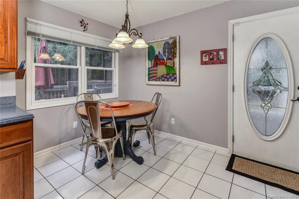 60 Foxberry Drive - Photo 8