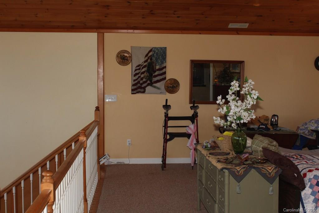 687 Moss Road - Photo 17