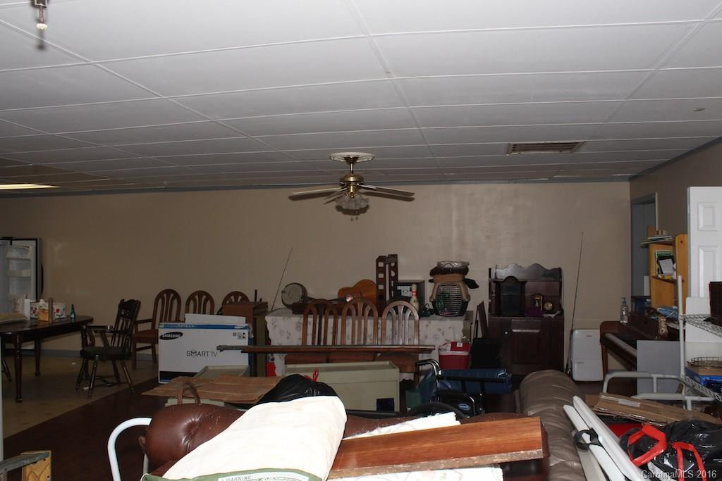 687 Moss Road - Photo 22