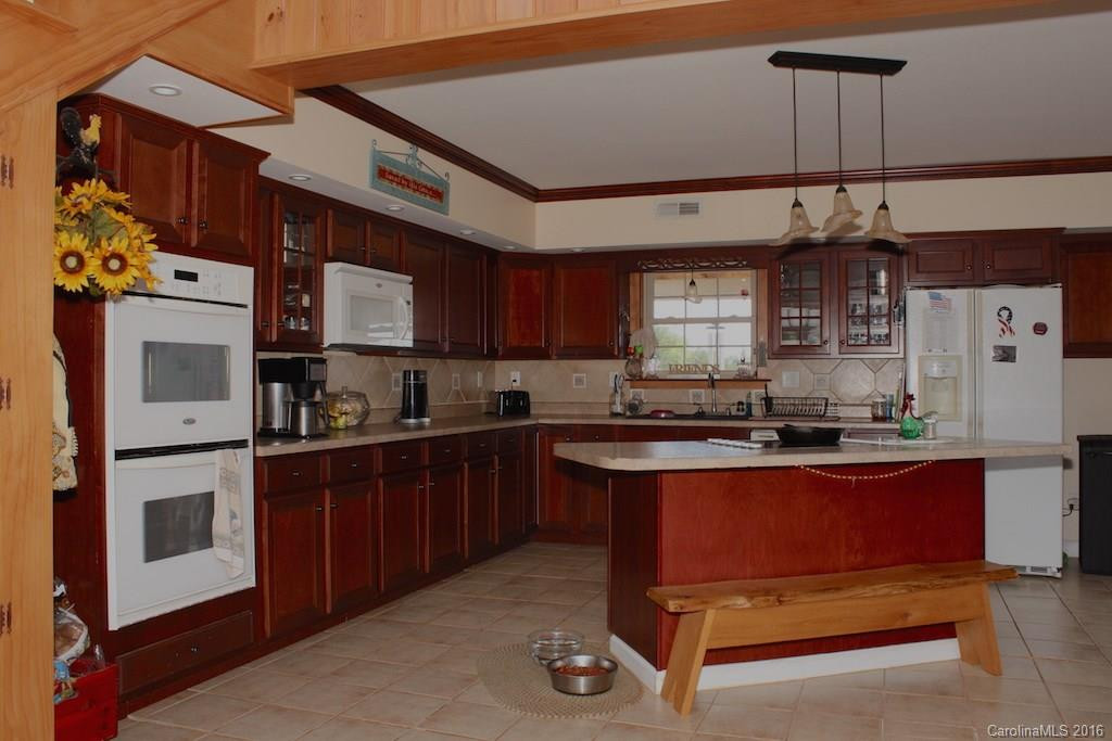 687 Moss Road - Photo 6