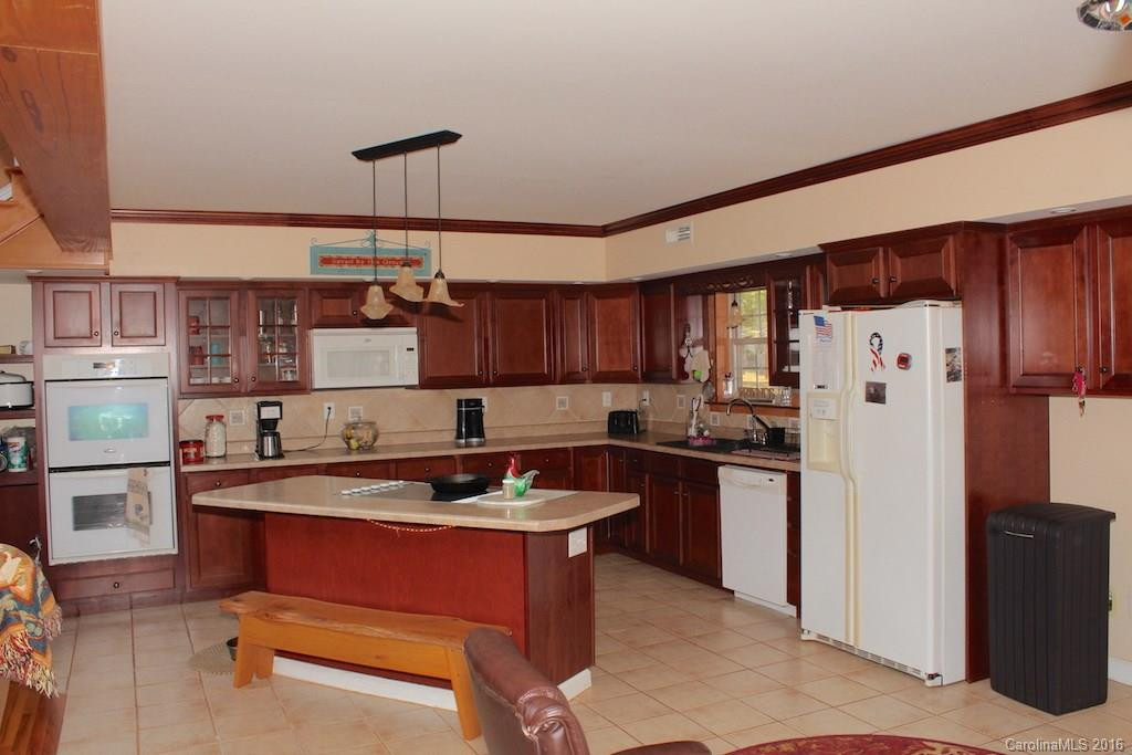 687 Moss Road - Photo 7