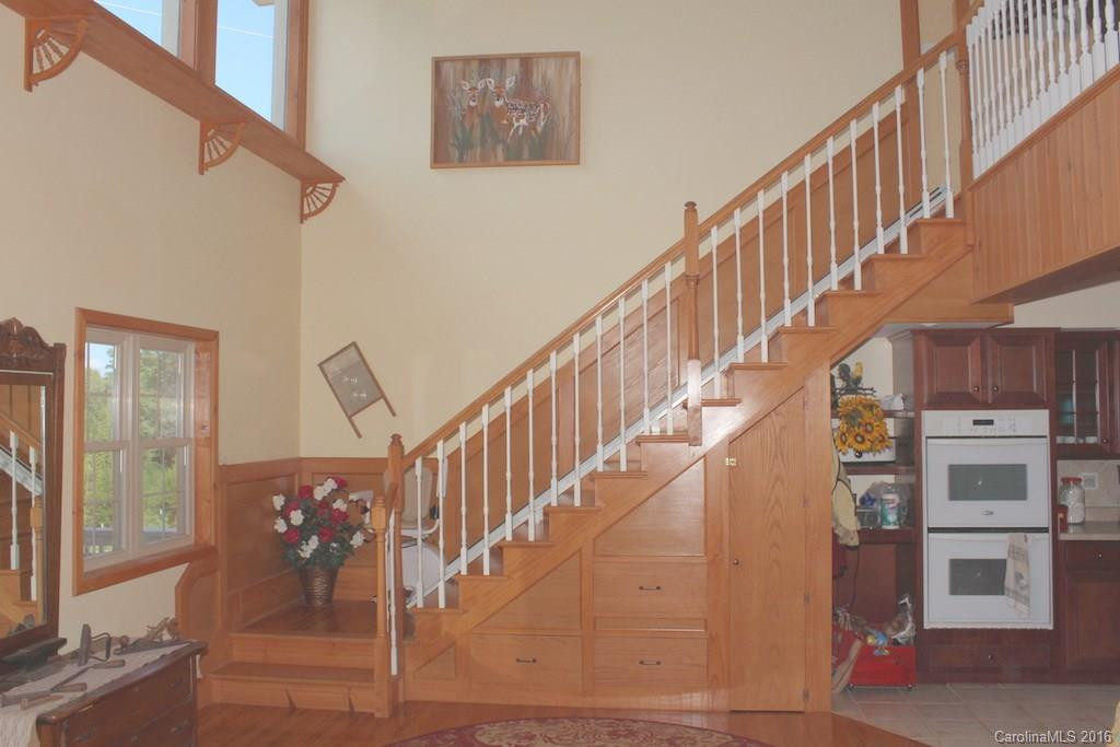 687 Moss Road - Photo 10