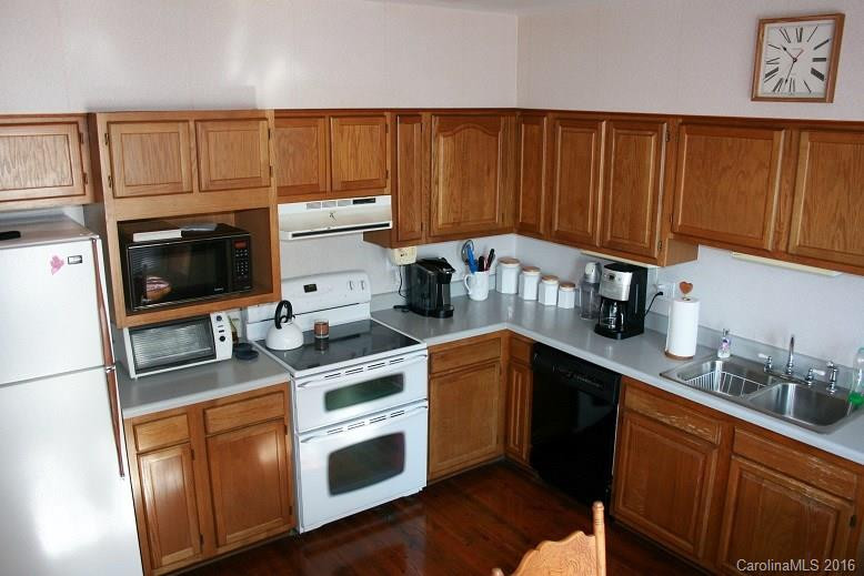5236 Hudlow Road - Photo 6