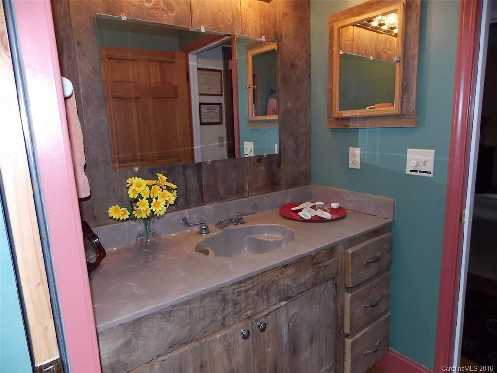 194 Selby Drive - Photo 12