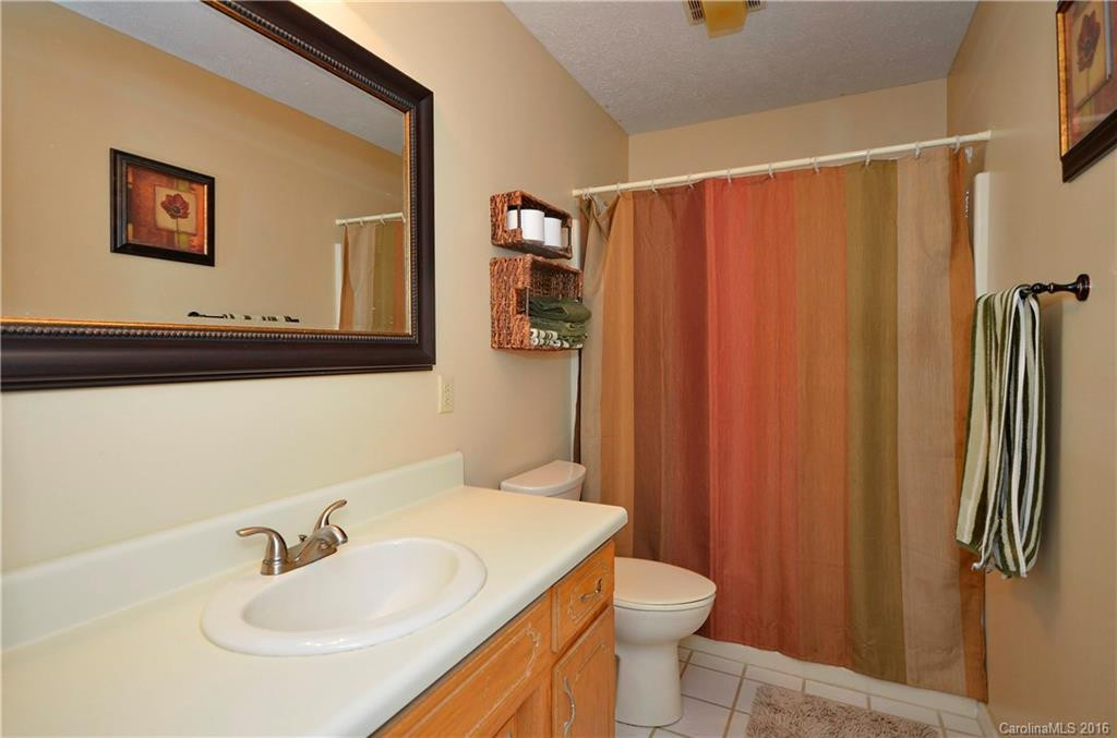 28 Justin Drive - Photo 14