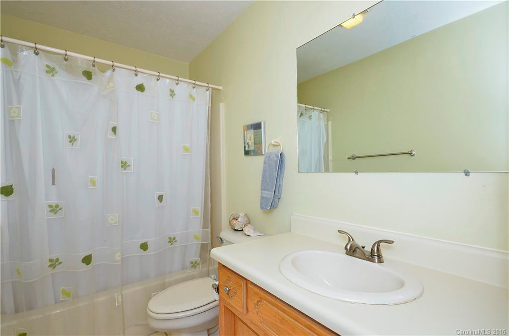 28 Justin Drive - Photo 16