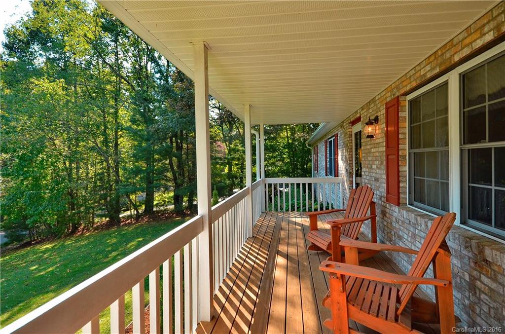 28 Justin Drive - Photo 4