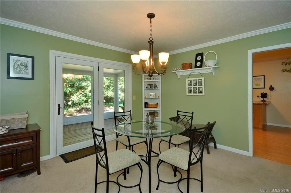 28 Justin Drive - Photo 8