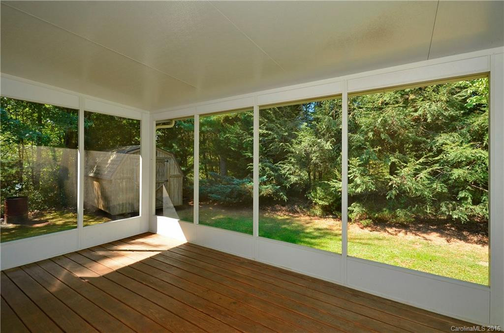 28 Justin Drive - Photo 9