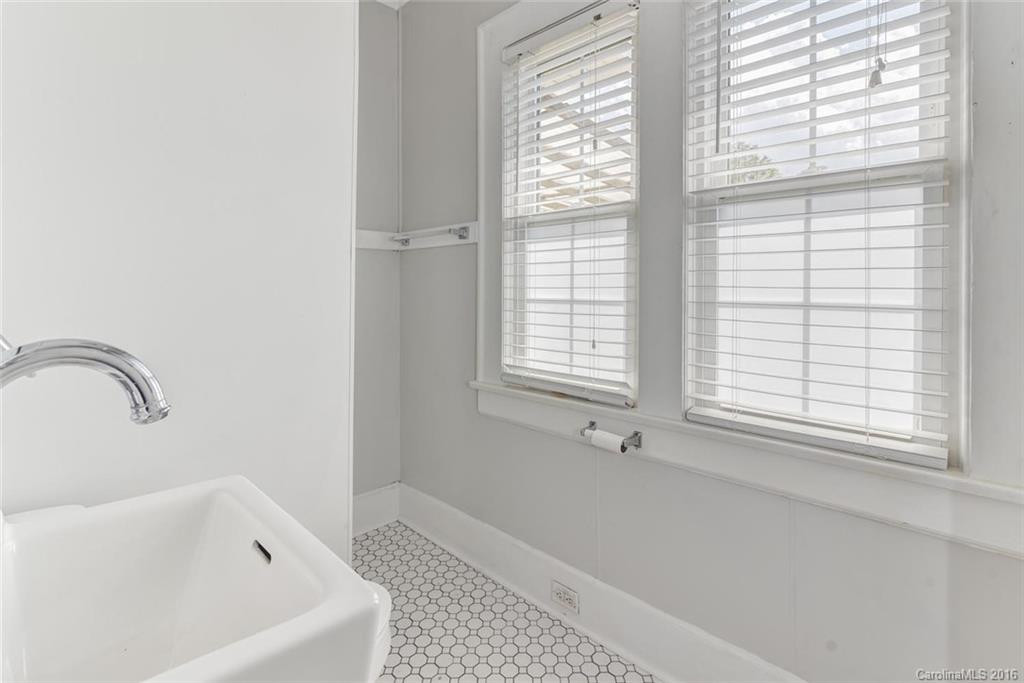 122 Pennsylvania Avenue - Photo 11