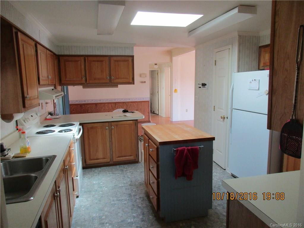 9 Howard Lane - Photo 12