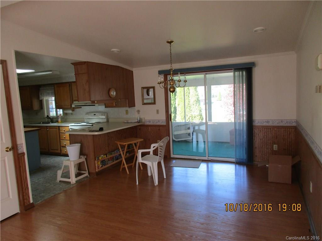 9 Howard Lane - Photo 13