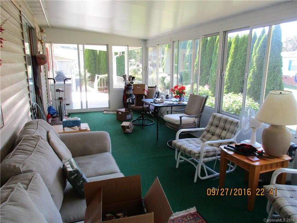 9 Howard Lane - Photo 14