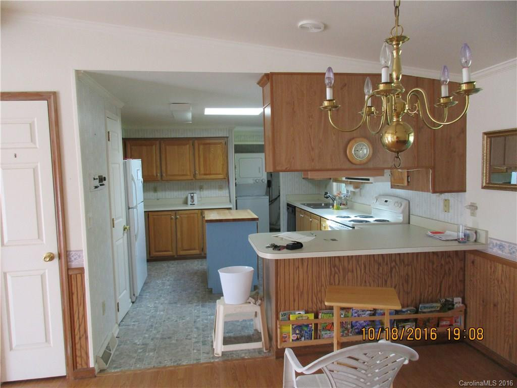 9 Howard Lane - Photo 15