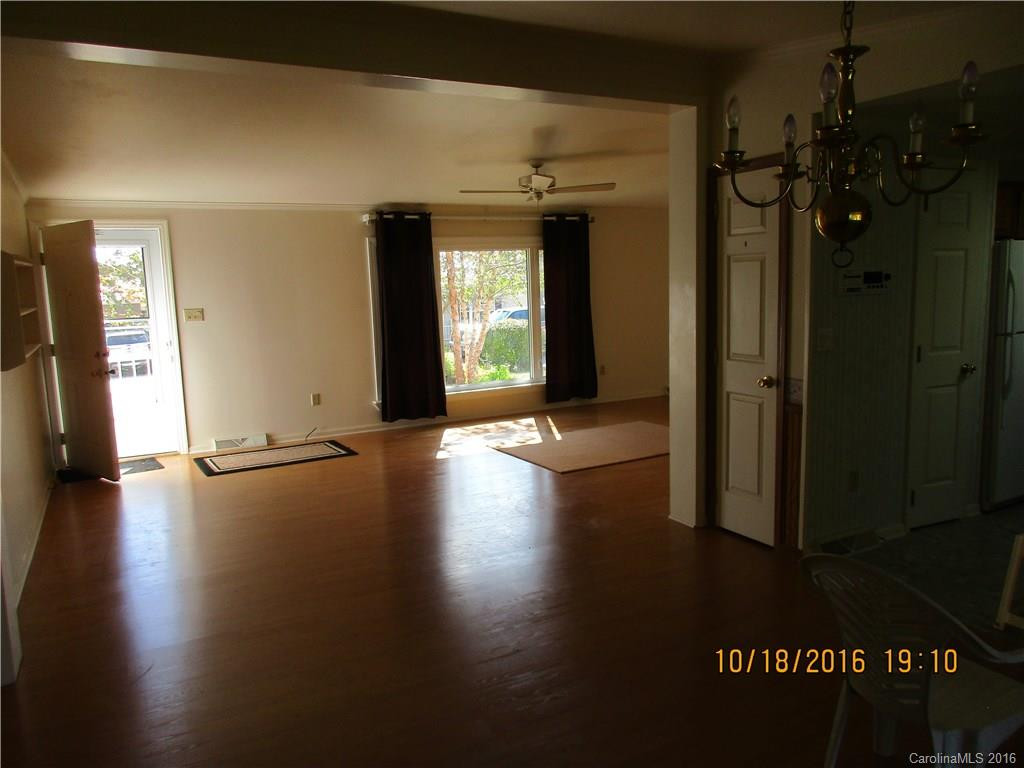 9 Howard Lane - Photo 21