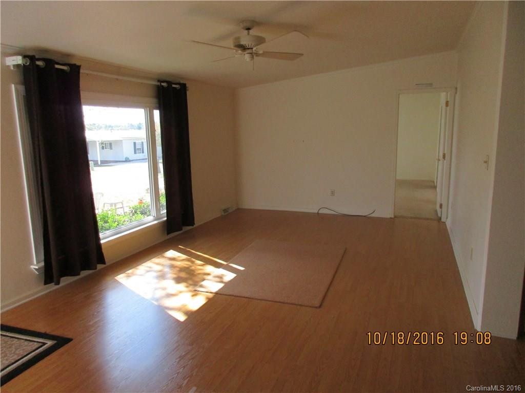 9 Howard Lane - Photo 22