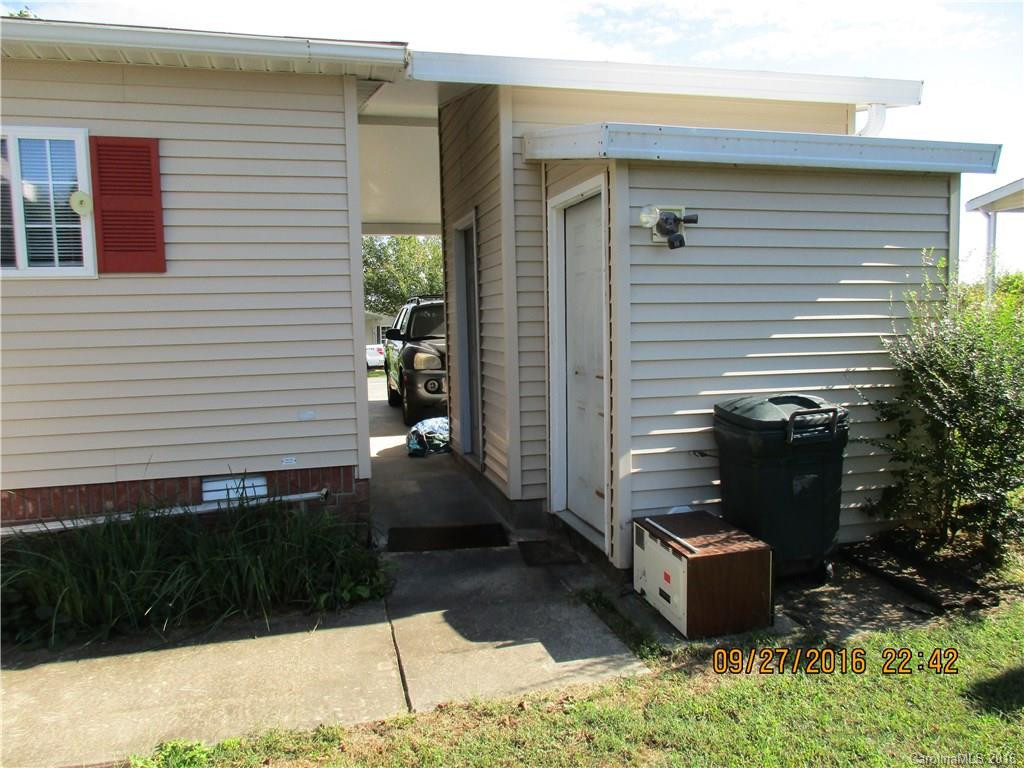 9 Howard Lane - Photo 24
