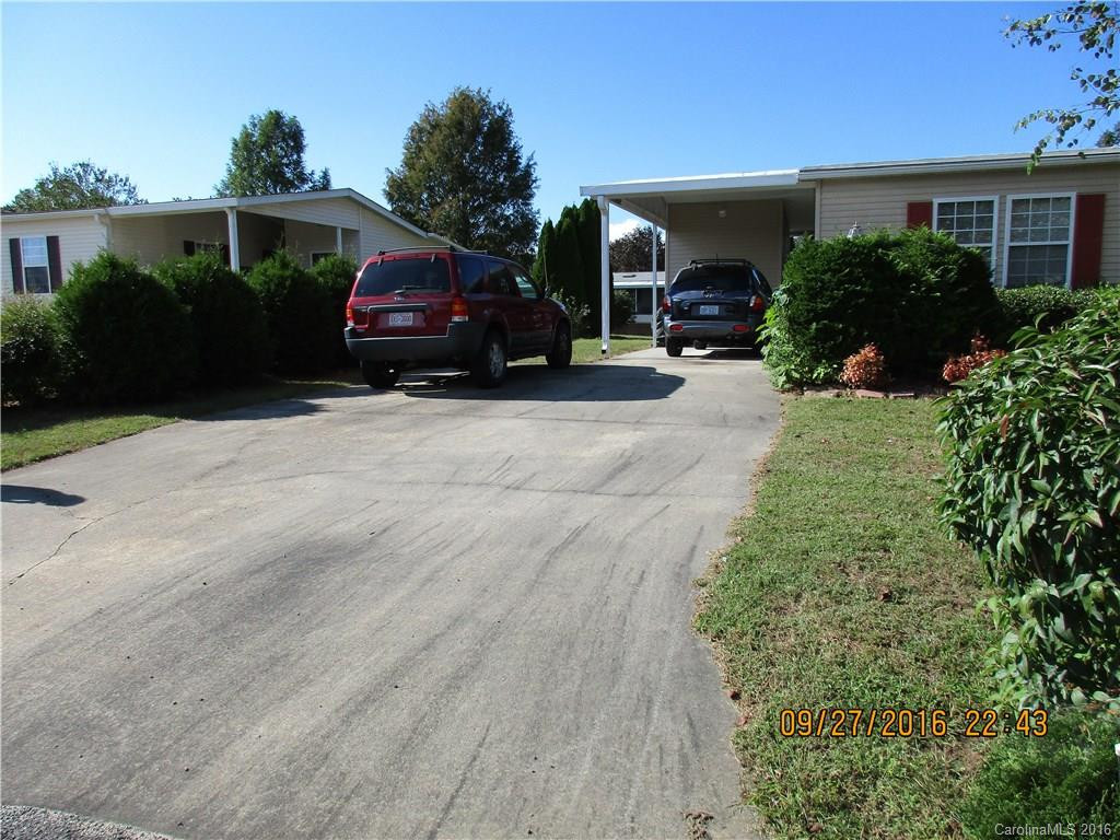 9 Howard Lane - Photo 4