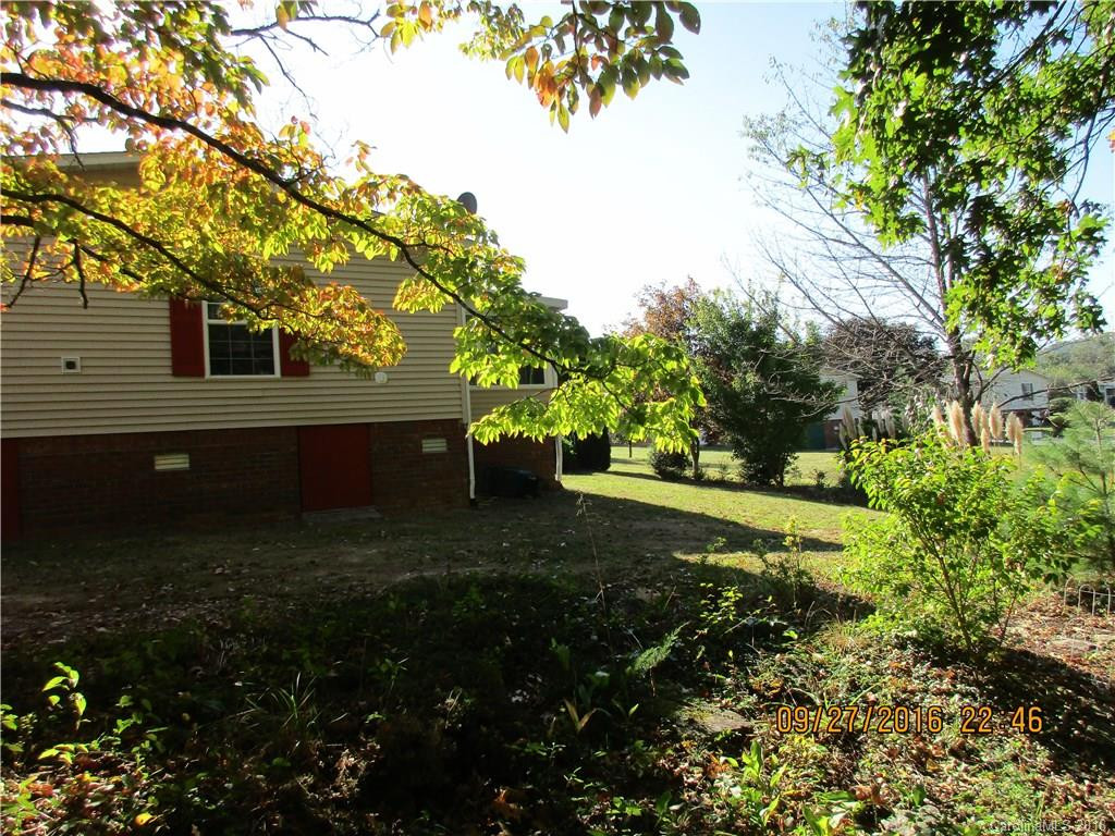 9 Howard Lane - Photo 8