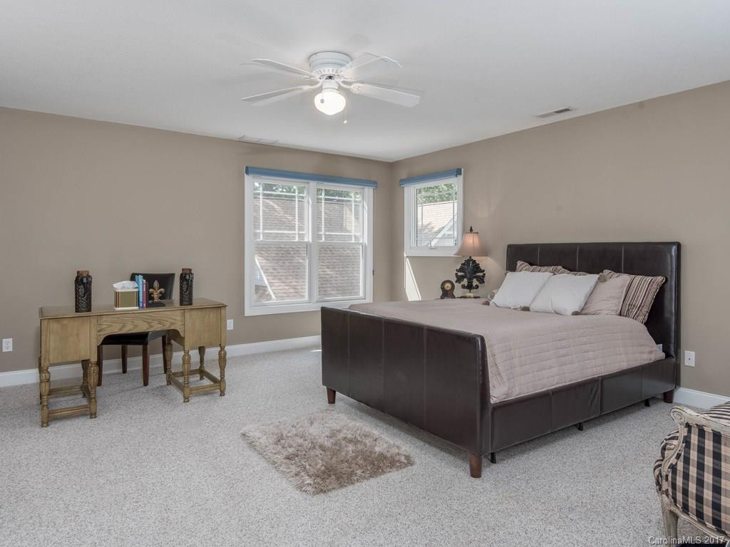 303 Braeside Court #3 - Photo 17