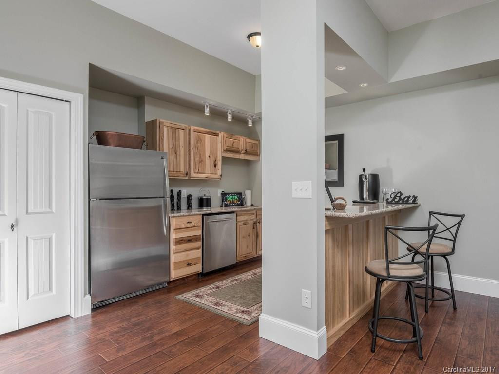 303 Braeside Court #3 - Photo 19