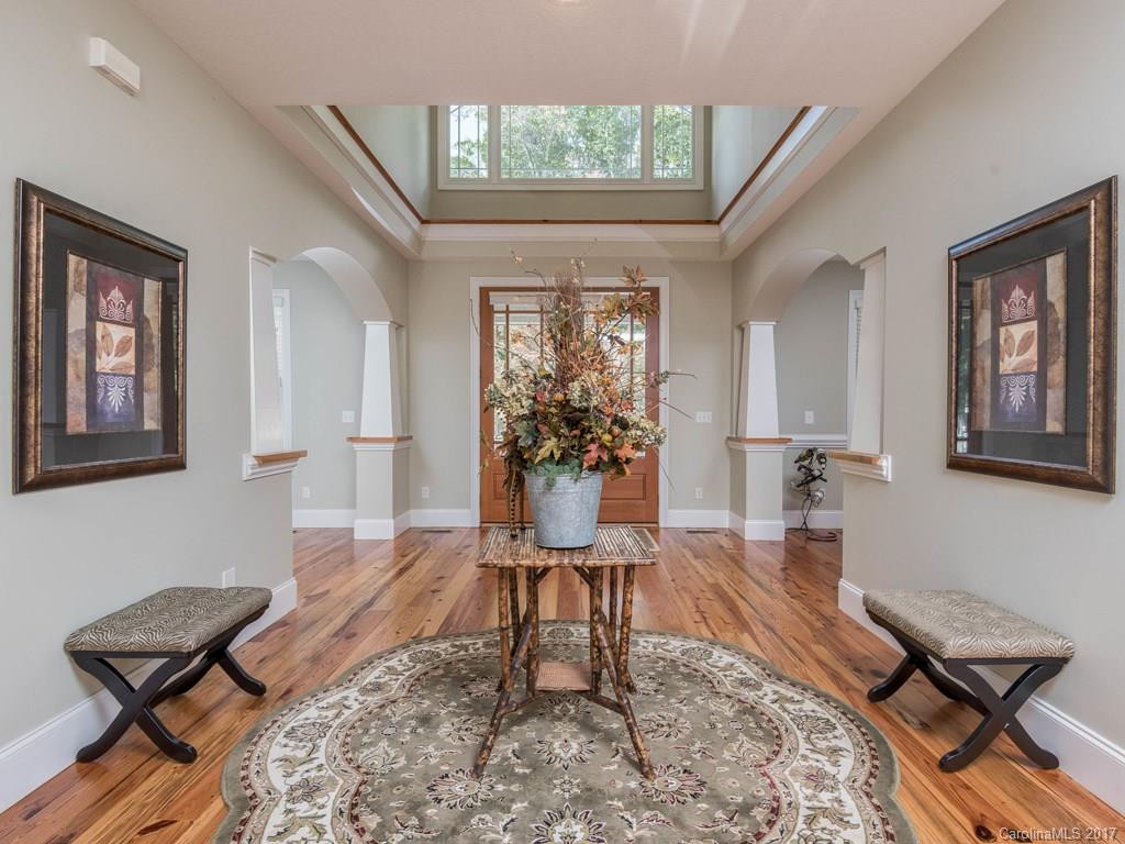303 Braeside Court #3 - Photo 3