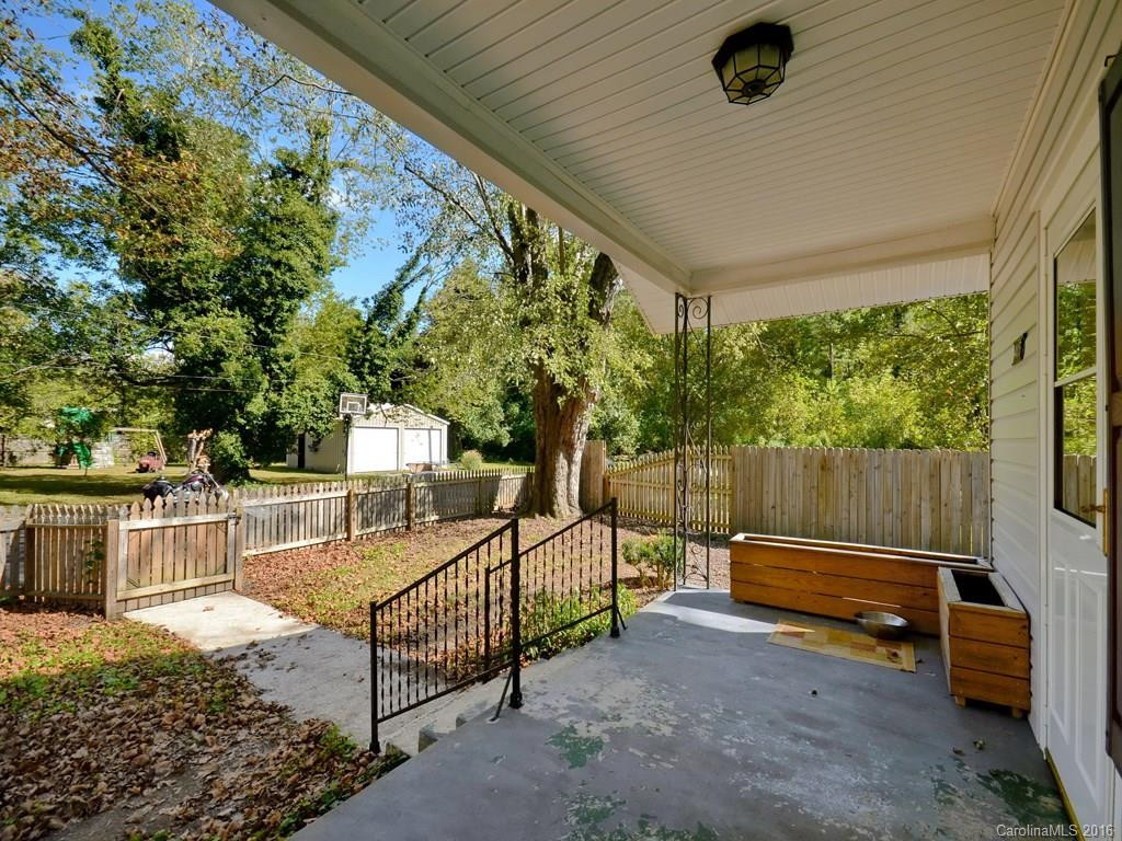 415 Rose Street - Photo 2