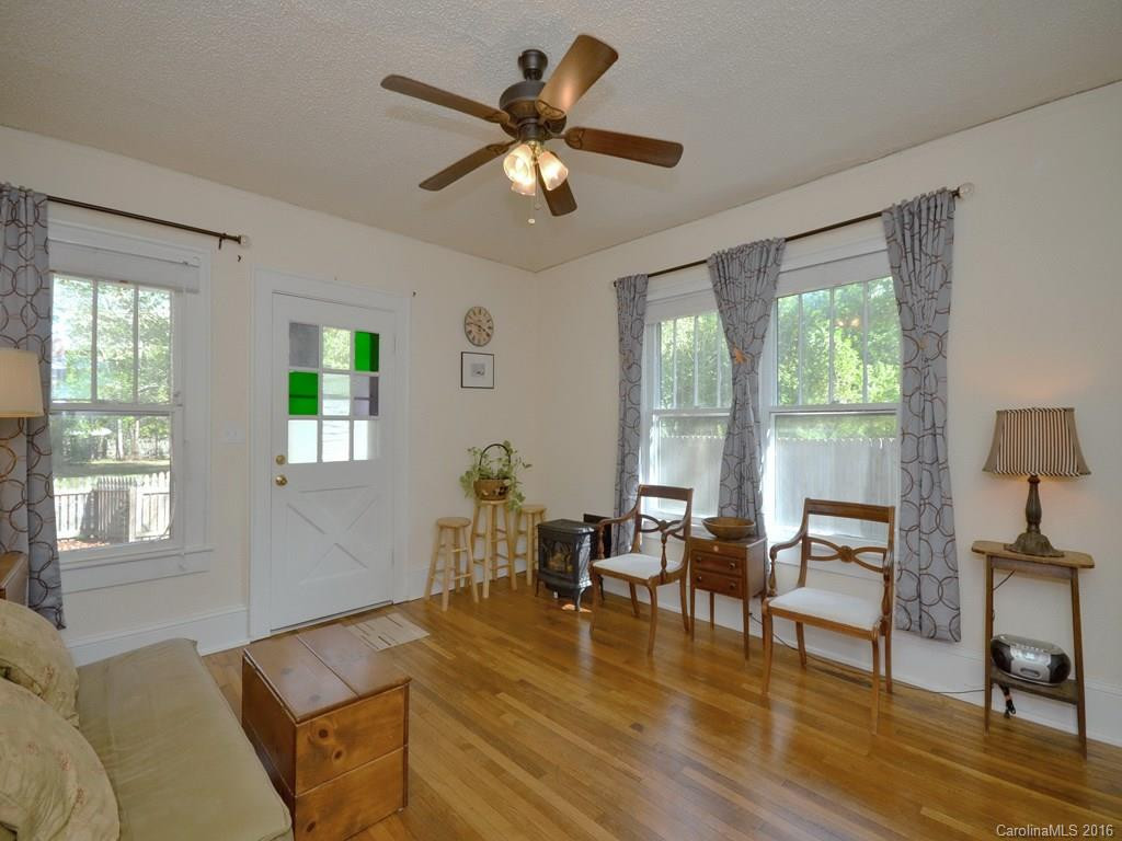 415 Rose Street - Photo 3