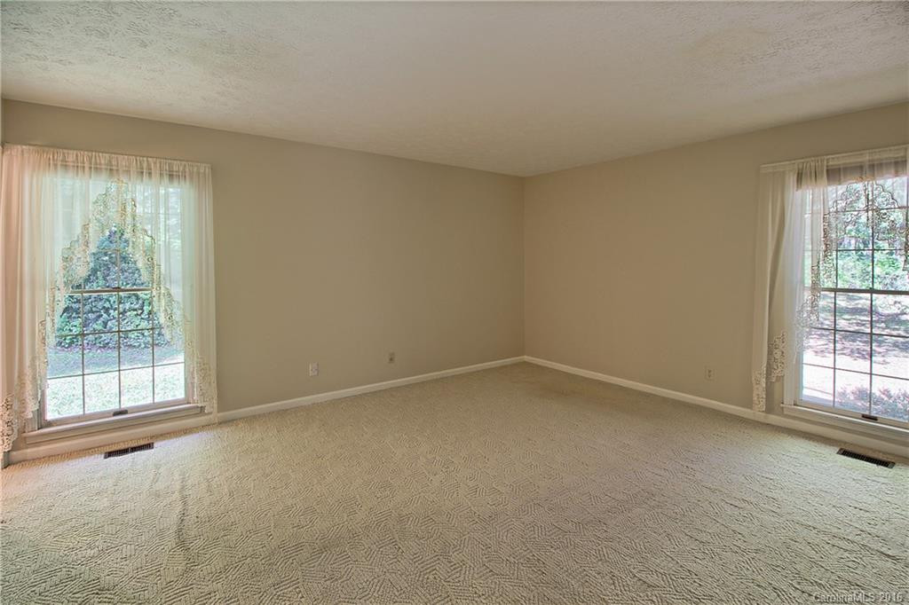 113 Brandon Road - Photo 12