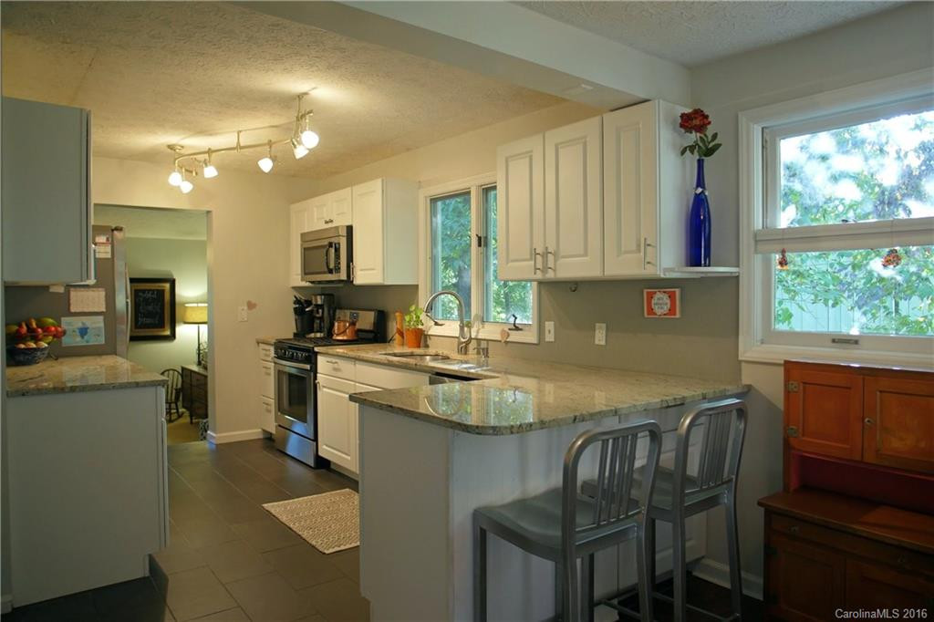 604 Eighth Street - Photo 14