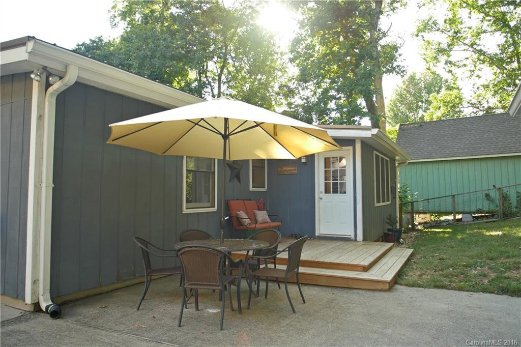 604 Eighth Street - Photo 5
