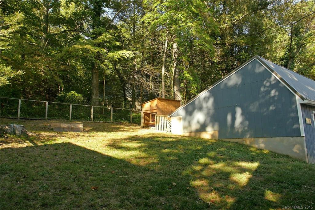 604 Eighth Street - Photo 6