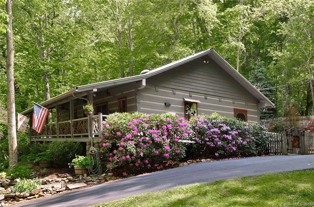 453 Countryside Drive
