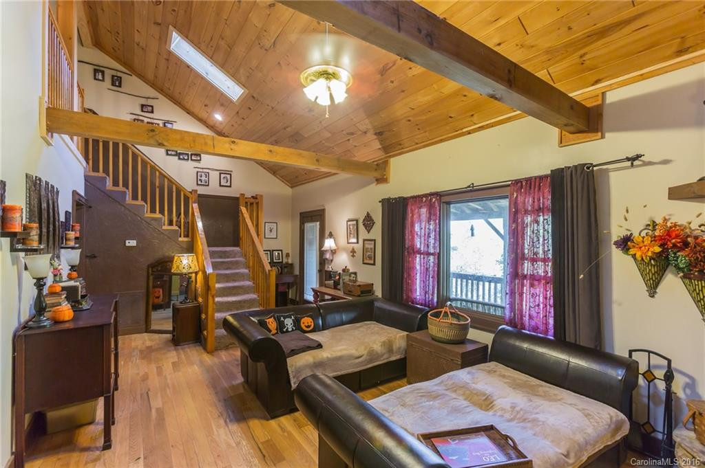909 Seay Mountain Road - Photo 9