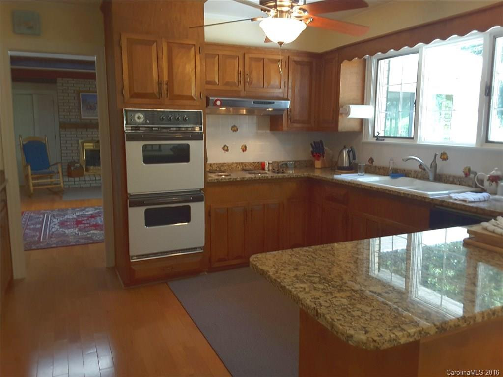 109 Yardley Court #109 - Photo 2